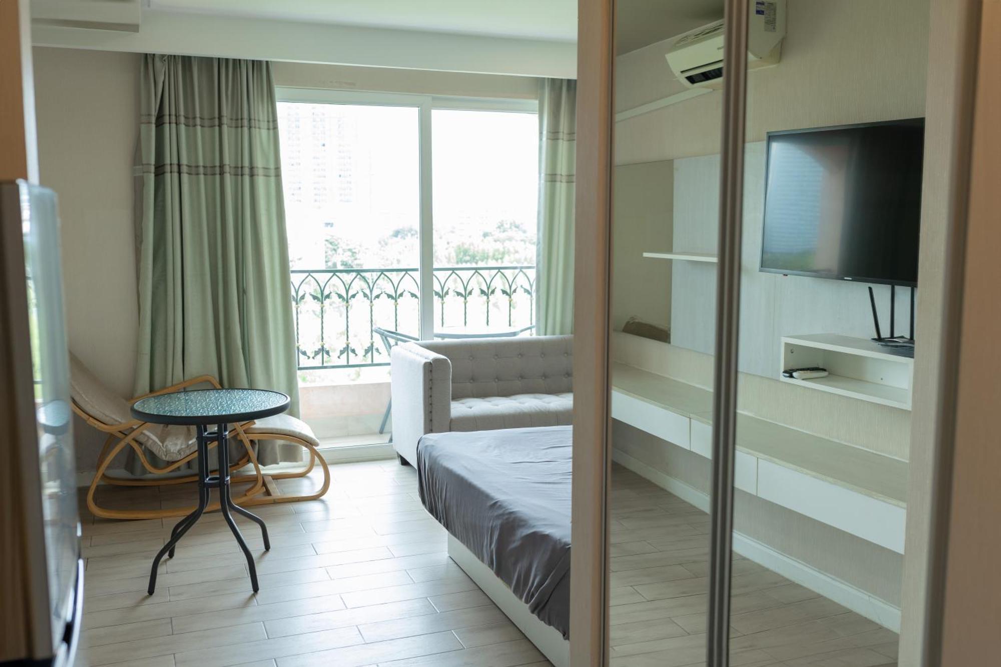 Seven Seas Condo Resort Praia de Jomtien Exterior foto
